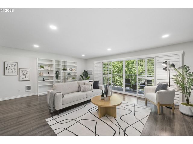 16250 PACIFIC Hwy, Lake Oswego, OR 97034