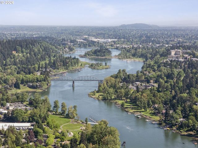 16250 PACIFIC Hwy, Lake Oswego, OR 97034