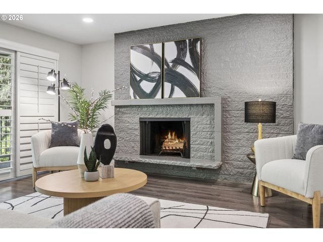 16250 PACIFIC Hwy, Lake Oswego, OR 97034