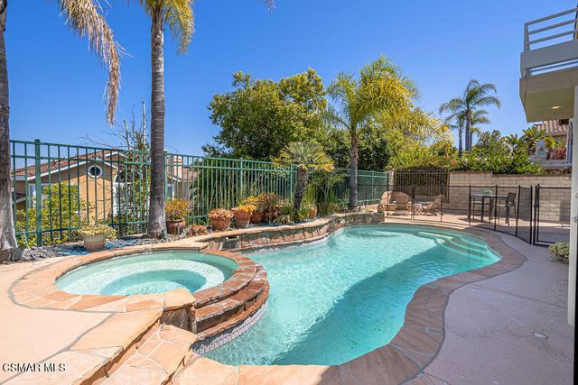 591 Hawks Bill Place, Simi Valley, CA 93065