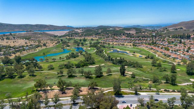 591 Hawks Bill Place, Simi Valley, CA 93065