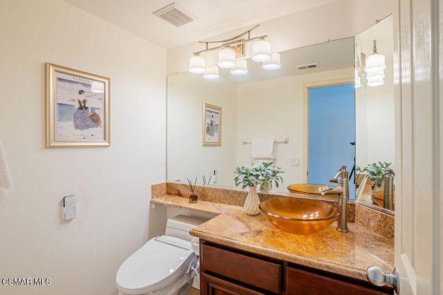 591 Hawks Bill Place, Simi Valley, CA 93065