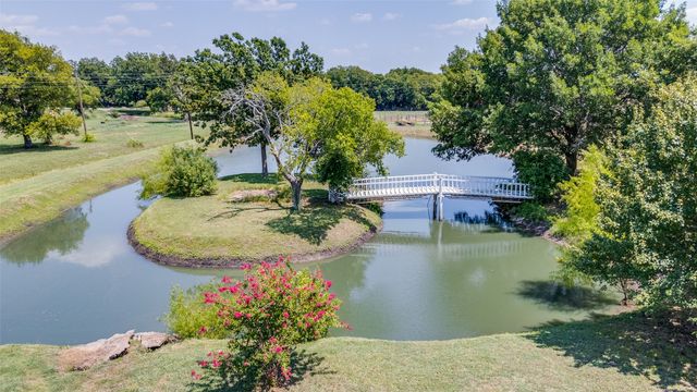 2982 Fm 2194, Farmersville, TX 75442