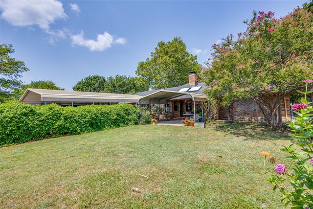 2982 Fm 2194, Farmersville, TX 75442