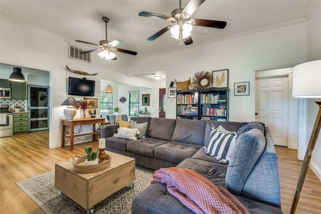 2982 Fm 2194, Farmersville, TX 75442
