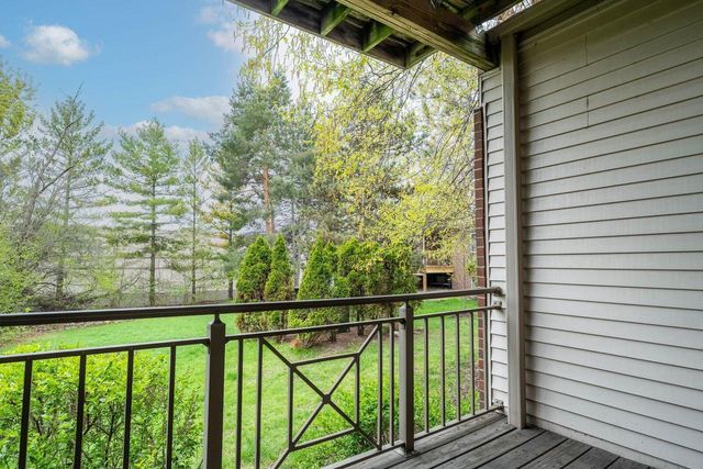 18241 Wisconsin AVENUE, Brookfield, WI 53045