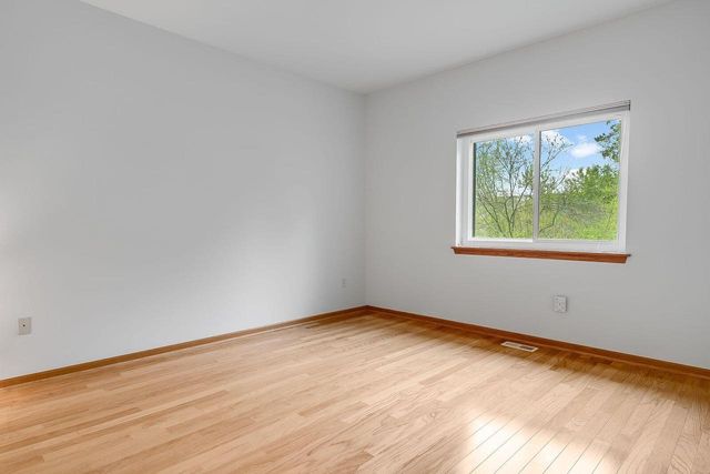 18241 Wisconsin AVENUE, Brookfield, WI 53045