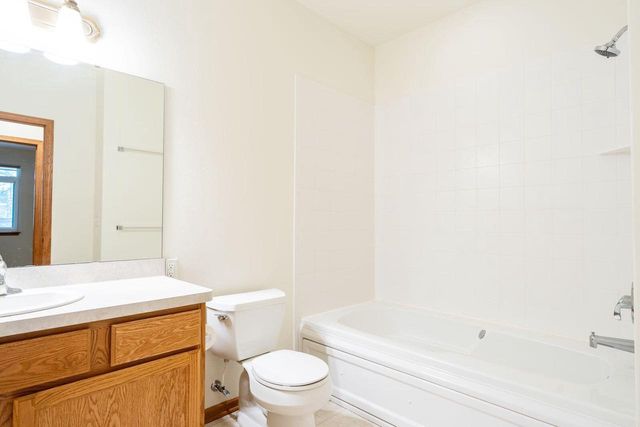 18241 Wisconsin AVENUE, Brookfield, WI 53045