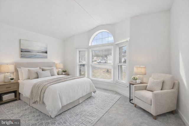 8 CHEROKEE LN, Honey Brook, PA 19344