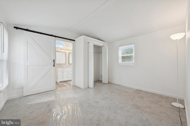 8 CHEROKEE LN, Honey Brook, PA 19344