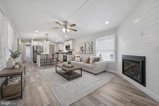 8 CHEROKEE LN, Honey Brook, PA 19344