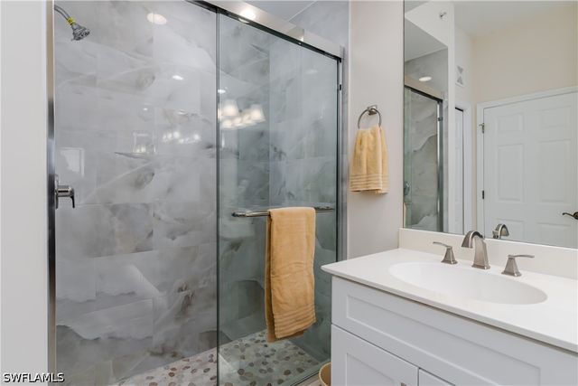 6700 Beach Resort DR 5, Naples, FL 34114