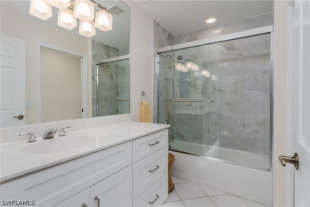 6700 Beach Resort DR 5, Naples, FL 34114