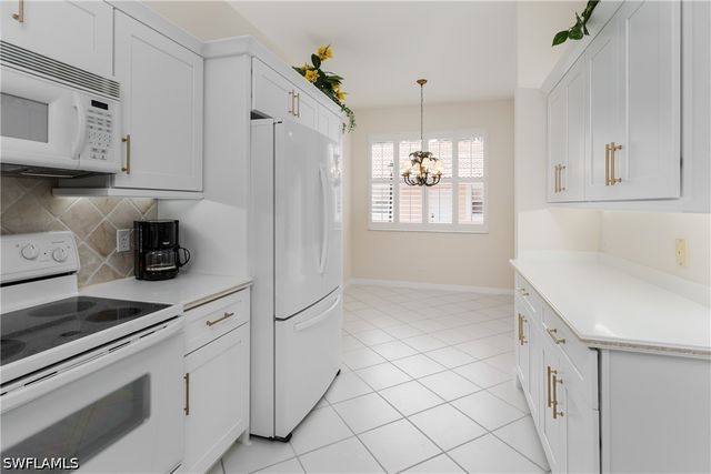 6700 Beach Resort DR 5, Naples, FL 34114