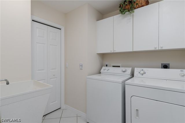 6700 Beach Resort DR 5, Naples, FL 34114