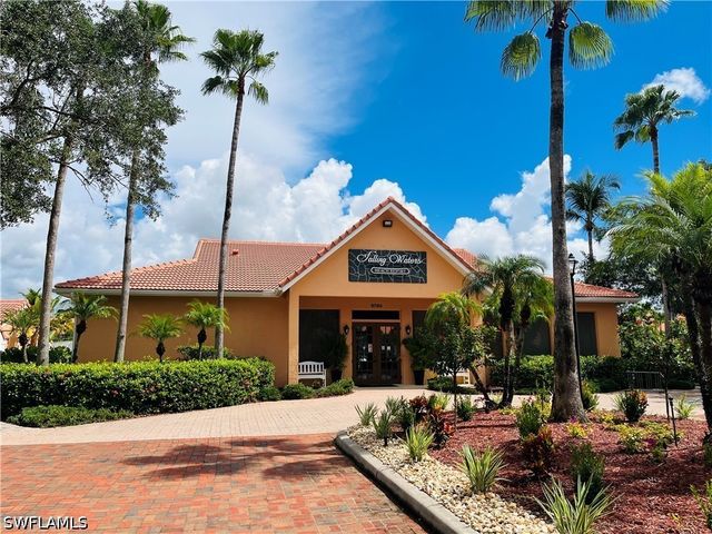 6700 Beach Resort DR 5, Naples, FL 34114