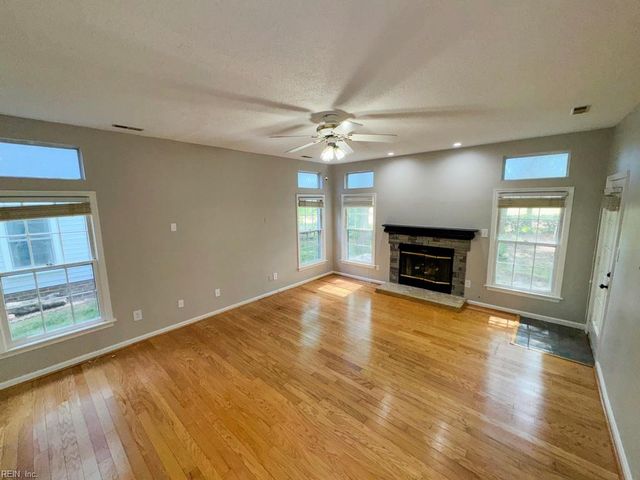 929 Thatcher WAY, Chesapeake, VA 23320