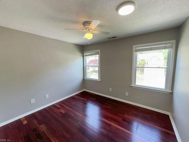 929 Thatcher WAY, Chesapeake, VA 23320