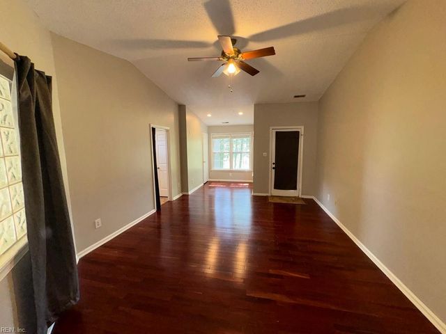 929 Thatcher WAY, Chesapeake, VA 23320