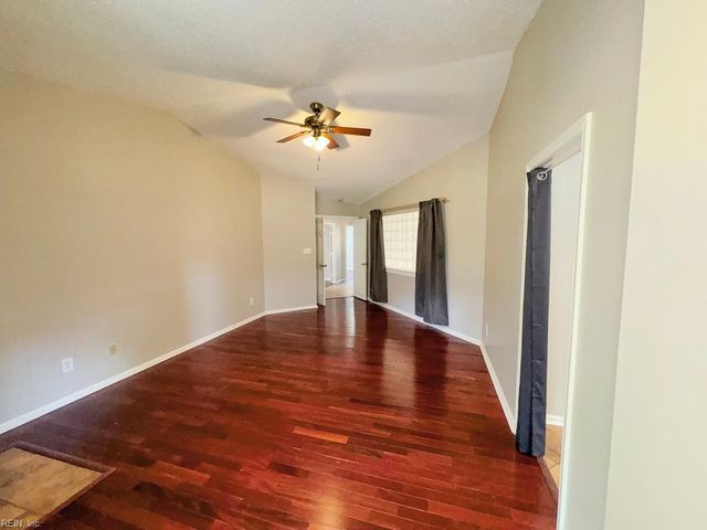 929 Thatcher WAY, Chesapeake, VA 23320