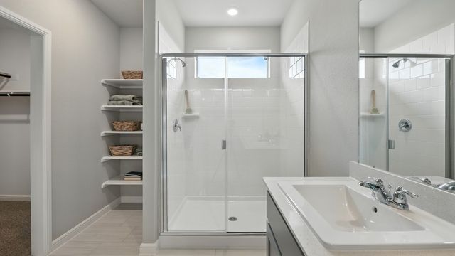 653 HARVEY Street, Grandview, TX 76050