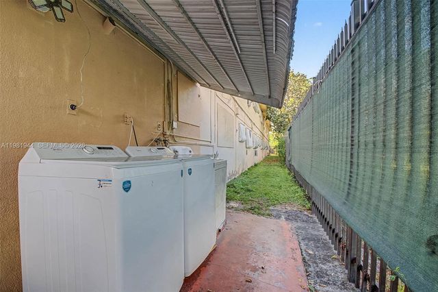 60 NW 79th St 1, Miami, FL 33150