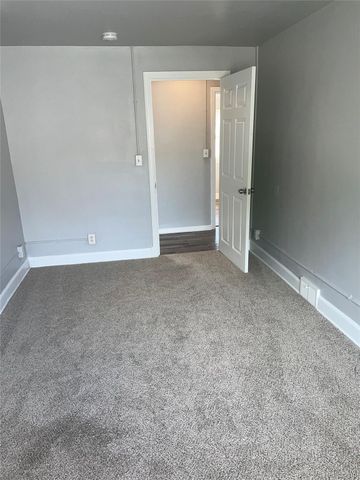 103 S. Jessie, Pontiac, MI 48342