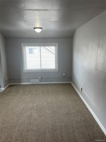 103 S. Jessie, Pontiac, MI 48342