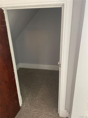 103 S. Jessie, Pontiac, MI 48342