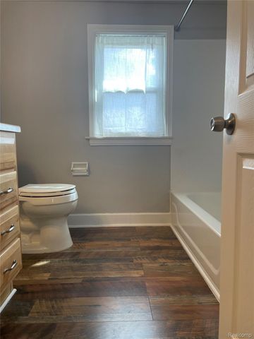 103 S. Jessie, Pontiac, MI 48342