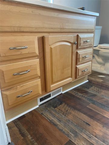 103 S. Jessie, Pontiac, MI 48342