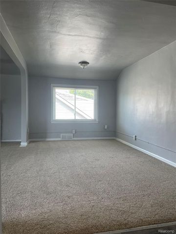 103 S. Jessie, Pontiac, MI 48342