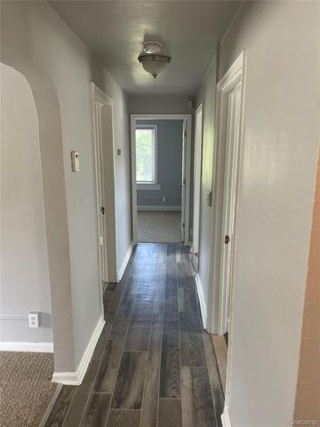 103 S. Jessie, Pontiac, MI 48342