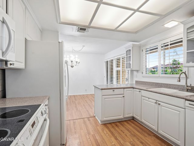 42841 W 15th Street #8, Lancaster, CA 93534