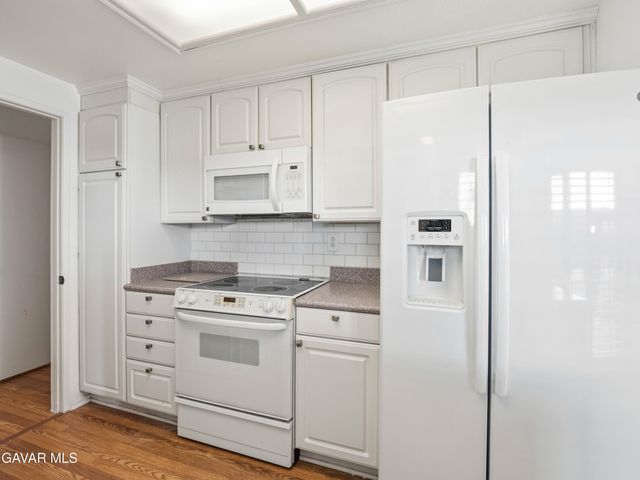42841 W 15th Street #8, Lancaster, CA 93534