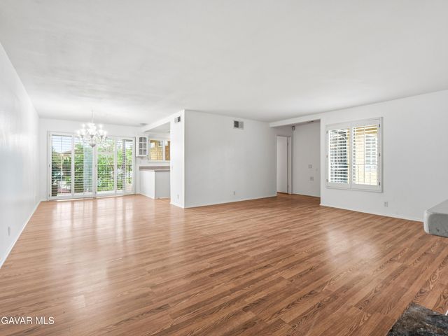 42841 W 15th Street #8, Lancaster, CA 93534