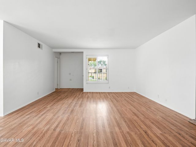 42841 W 15th Street #8, Lancaster, CA 93534