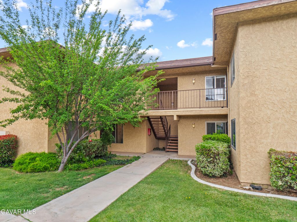 42841 W 15th Street #8, Lancaster, CA 93534