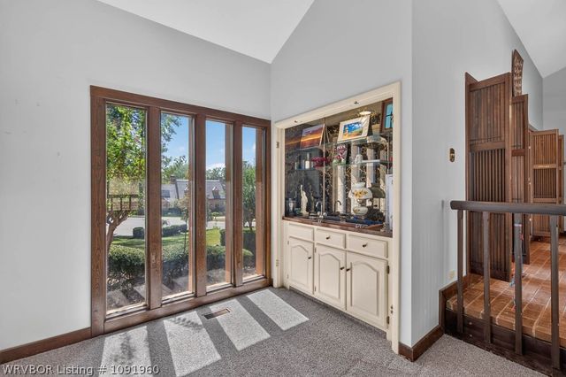 3707 Old Oaks Lane, Fort Smith, AR 72903
