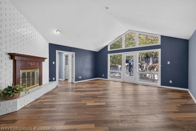 3707 Old Oaks Lane, Fort Smith, AR 72903