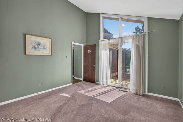 3707 Old Oaks Lane, Fort Smith, AR 72903