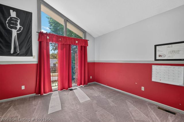 3707 Old Oaks Lane, Fort Smith, AR 72903
