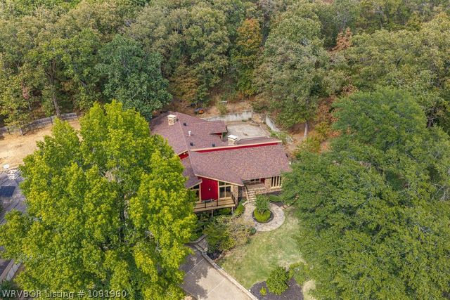3707 Old Oaks Lane, Fort Smith, AR 72903