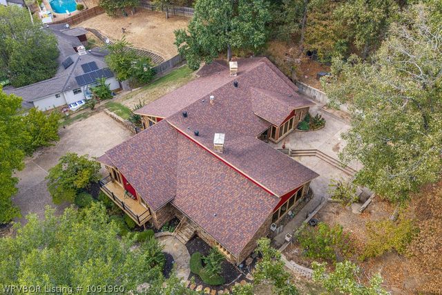 3707 Old Oaks Lane, Fort Smith, AR 72903