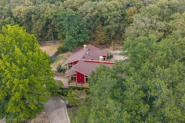 3707 Old Oaks Lane, Fort Smith, AR 72903