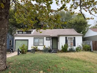 1055 N New Haven Avenue, Tulsa, OK 74115