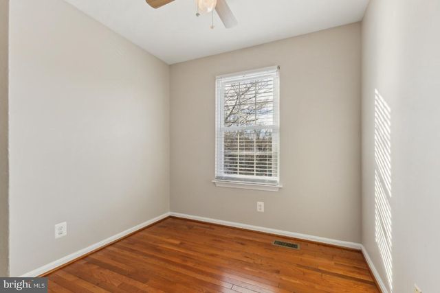 13085 CAROLYN FOREST DR, Woodbridge, VA 22192