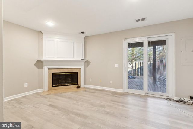 13085 CAROLYN FOREST DR, Woodbridge, VA 22192