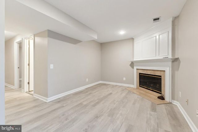 13085 CAROLYN FOREST DR, Woodbridge, VA 22192