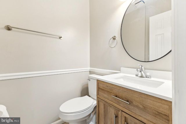 13085 CAROLYN FOREST DR, Woodbridge, VA 22192